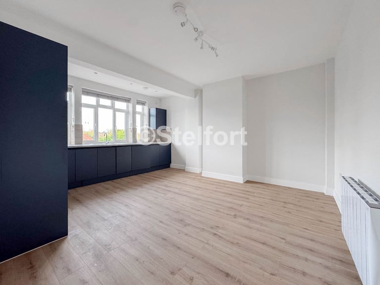 image for 2 bedroom flat in Mottingham Road, London SE9