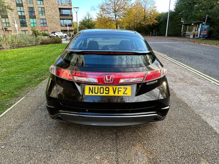 FACE LIFT 2009 HONDA CIVIC 1.8 FULL AUTOMATIC PETROL LOW MILEAGE 90k.,drives superb,great condition 
