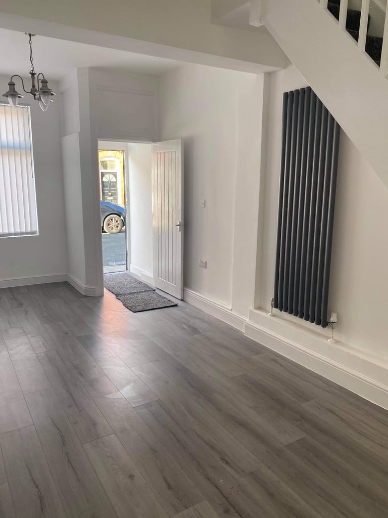 3 bedrooms & 2 bathrooms 