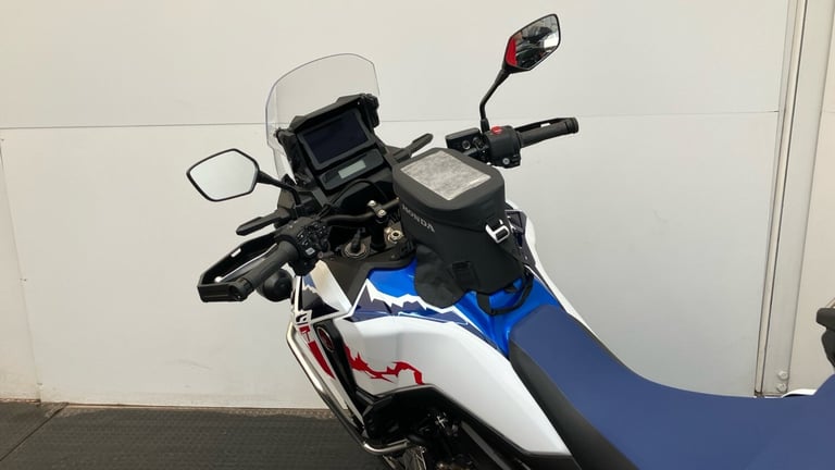 2025 Honda Africa Twin (23MY) Honda Africa Twin CRF1100L Manual DUEL Petrol Manual