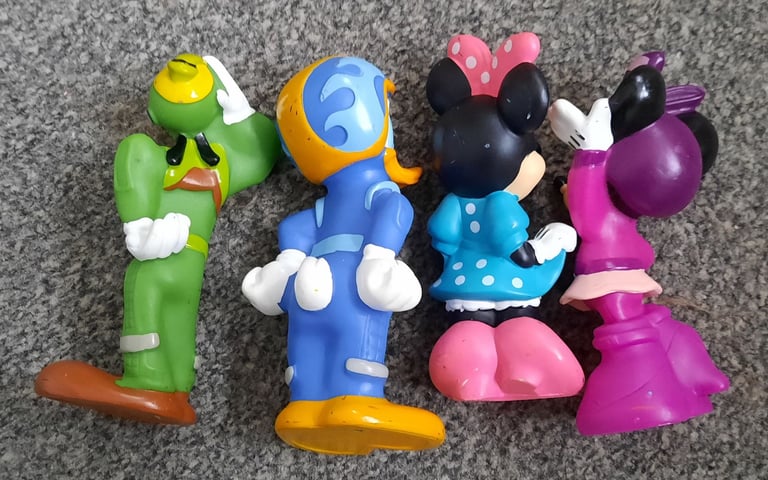 Bundle of Disney Figures X4 