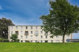 4 bedroom flat in Melvaig Place, Glasgow, G20 (4 bed) (#1610691)