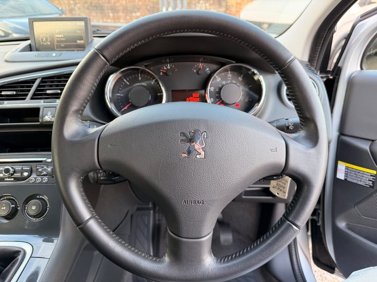 2013 Peugeot 3008 1.6 HDi 115 SR 5dr HATCHBACK DIESEL Manual