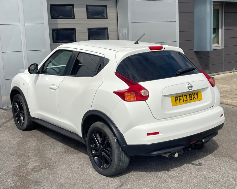 2013 Nissan Juke 1.6 Acenta 5dr [Premium Pack] HATCHBACK Petrol Manual