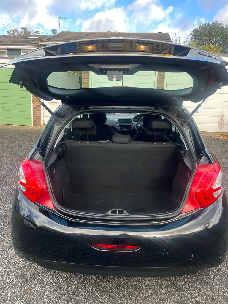 2013 Peugeot 208 1.2 VTi Access+ – 40k Miles – New MOT – £35 Tax – Reliable & Cheap Runaround