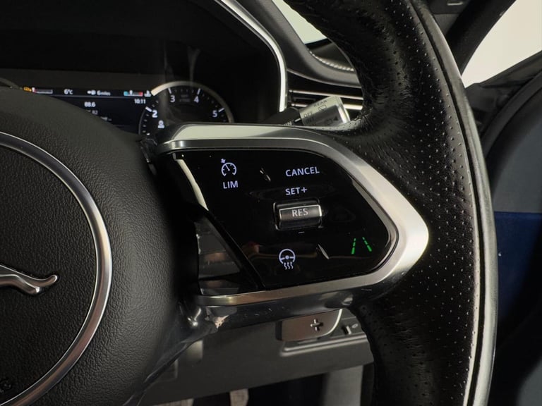 2022 Jaguar F-Pace 2.0 P250i R-Dynamic S Auto AWD Euro 6 (s/s) 5dr ESTATE Petrol Automatic