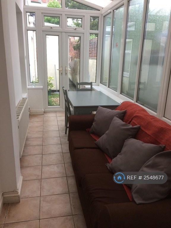 4 bedroom flat in Hurlingham Road, Bristol, BS7 (4 bed) (#2548677)