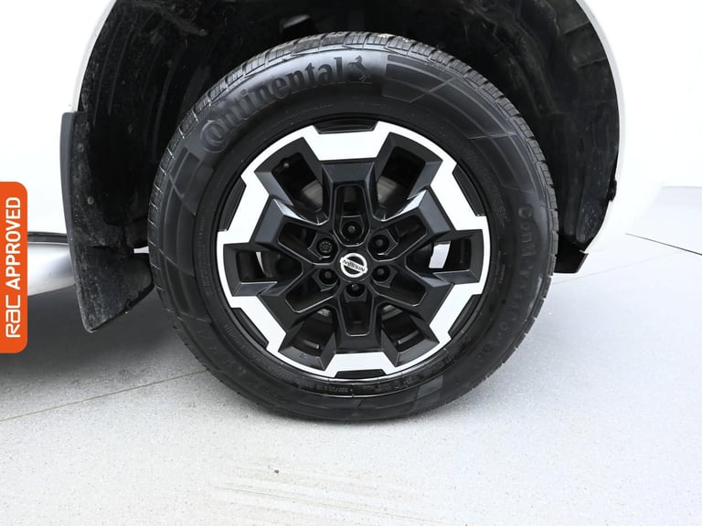 2021 Nissan Navara 2.3 dCi Tekna Pickup Double Cab 4dr Diesel Auto 4WD Euro 6 (190 ps) Pick Up DI...