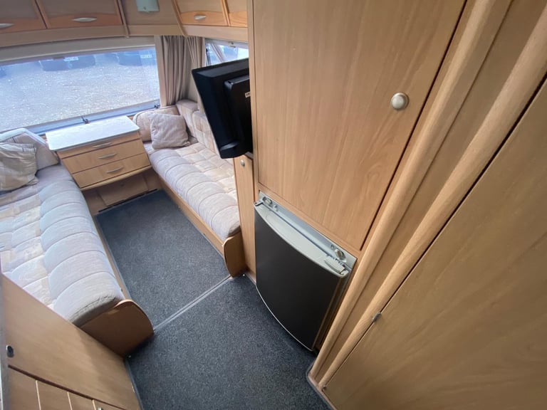 ELDDIS MAJESTIC 506 - 2013 - 4/5 BERTH - FIXED BED - TRADE SALE BARGAIN 