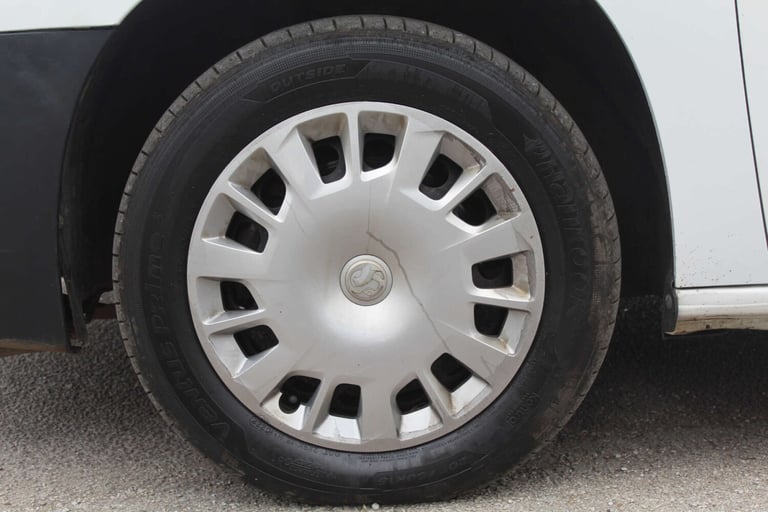 2020 Vauxhall Combo 2300 1.5 Turbo D 100ps H1 Sportive Van PANEL VAN DIESEL Manual