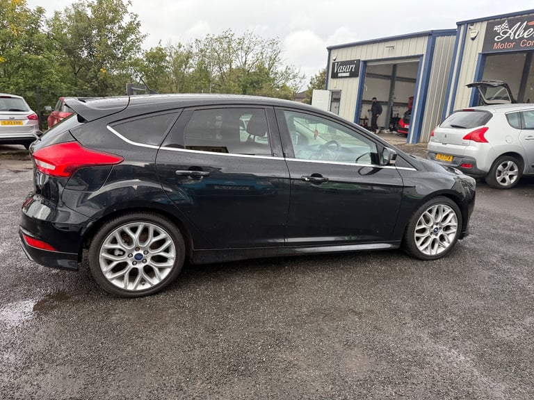 2015 Ford focus Zetec S Facelift Model 1.5 petrol 6 speed manual mot for 1 year