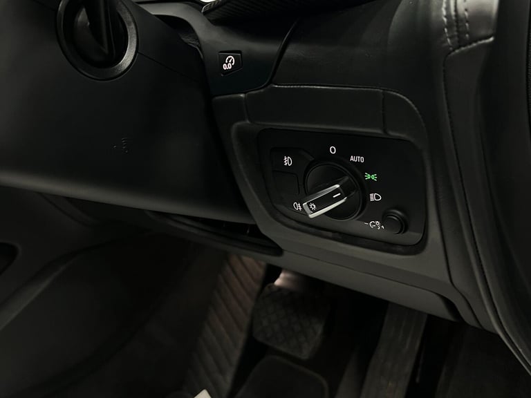  Audi R8 5.2 FSI V10 Spyder S Tronic quattro Euro 6 (s/s) 2dr Petrol Automatic