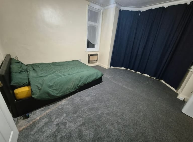 Spacious Studio Flat | Furnished | Fitted Kitchen | Garden | Parking | Southfield Park, Harrow - HA2