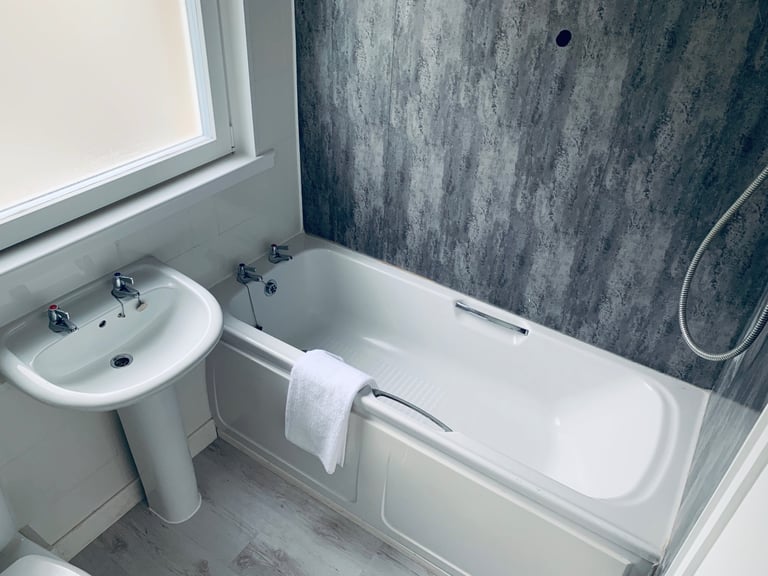 1 Bedroom Apartment for a WEEKLY or MONtHLY rent at G5,5 min to city center.Wifi,Parking FREE