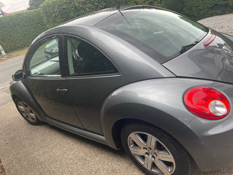 Volkswagen, BEETLE, Hatchback, 2011, Manual, 1595 (cc), 3 doors