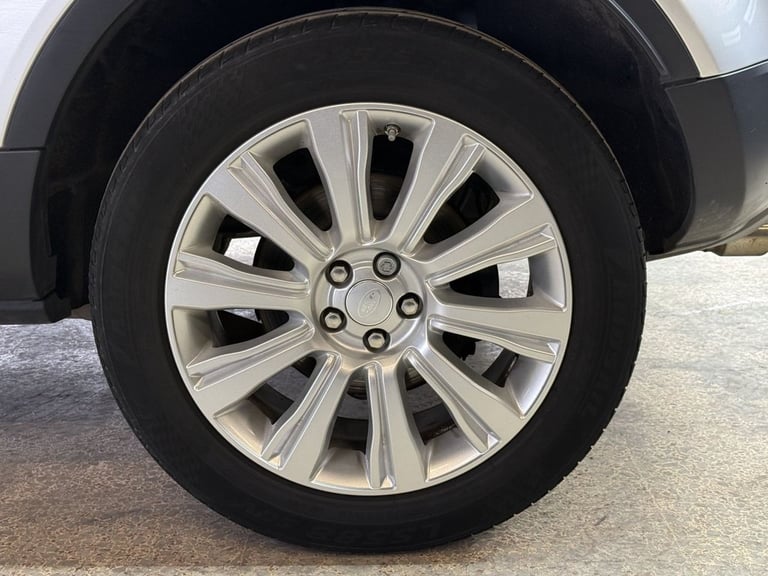 2018 Land Rover Range Rover Evoque 2.0 TD4 SE Tech SUV 5dr Diesel Auto 4WD Euro 6 (s/s) (180 ps) ...