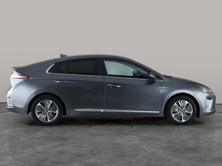 2020 Hyundai IONIQ 1.6 GDi Plug-in Hybrid Premium SE 5dr DCT HATCHBACK PETROL/ELECTRIC Automatic