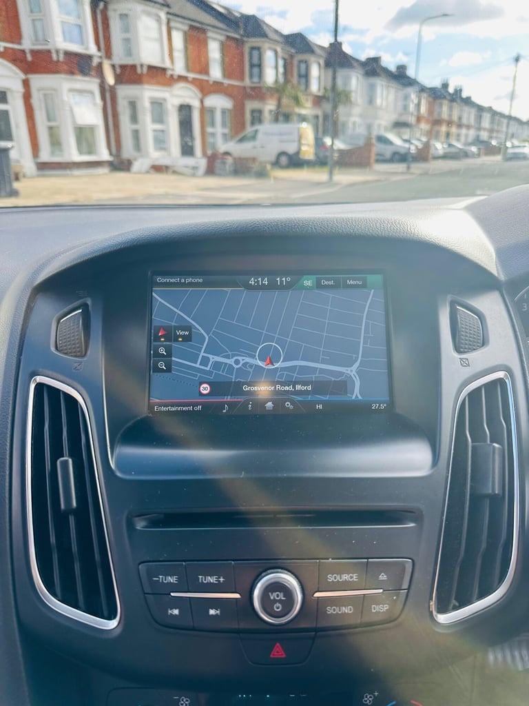 2014 Ford Focus 1.6 TDCi 115 Titanium 5dr HATCHBACK Diesel Manual - Image 12