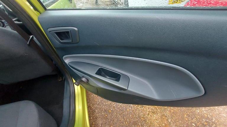 FORD FIESTA 1.4 TDCi Edge 2011