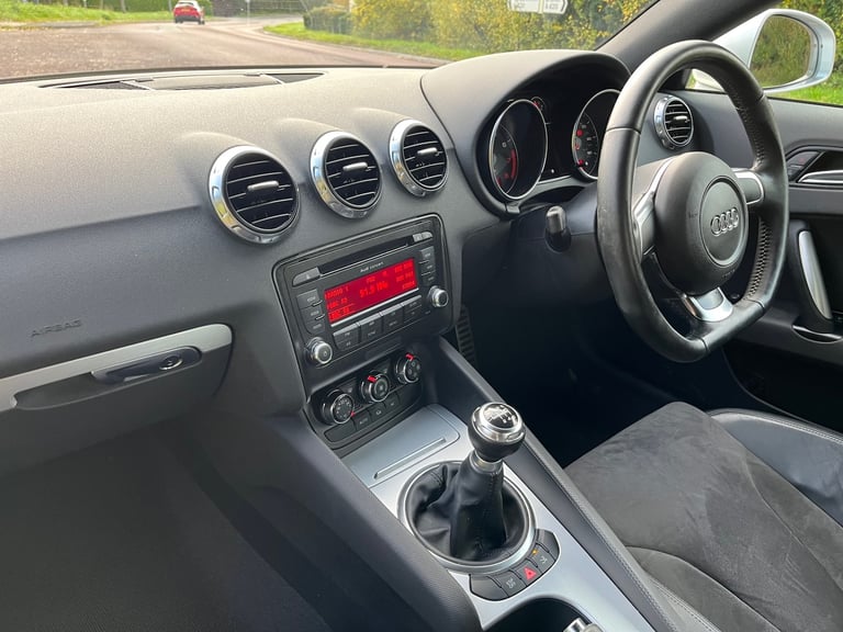 2007 Audi TT 2.0 T FSI Turbo 200hp 2dr Coupe 6 Speed Manual  COUPE Petrol Manual