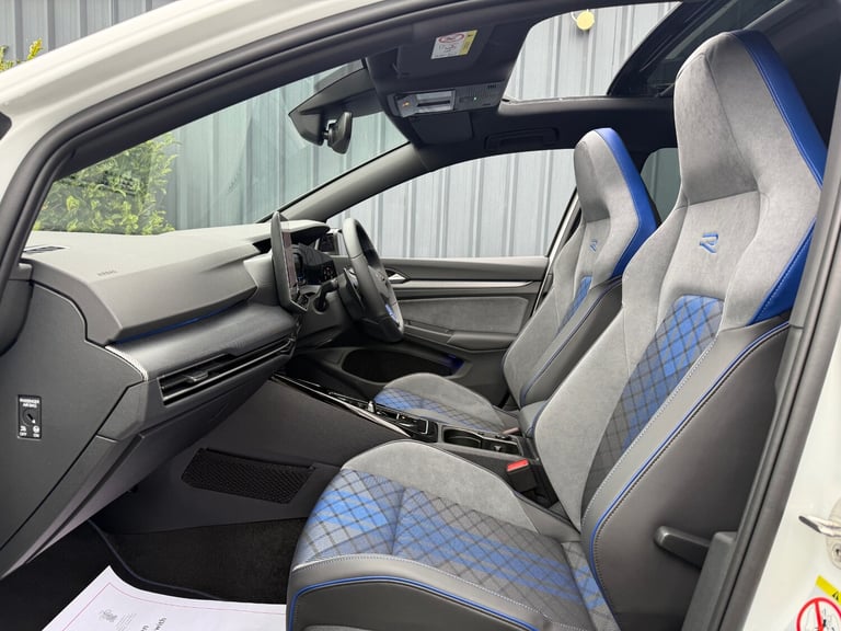 2025 25 VOLKSWAGEN GOLF R BLACK EDITION 333 MK8.5 DSG *PAN ROOF* *R PERFORMANCE*