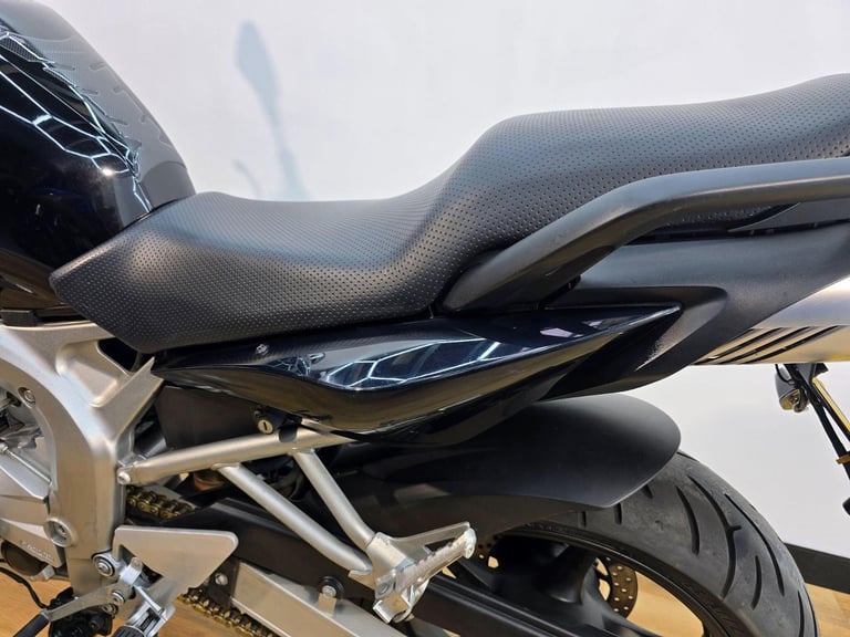 Yamaha FZ6 Fazer 600 Black 2004 - Crash Bobbins, Underseat Exhausts, 