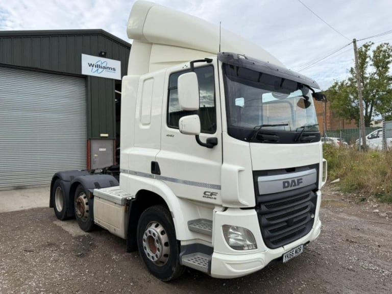 DAF CF 440 6x2 MID LIFT TRACTOR UNIT