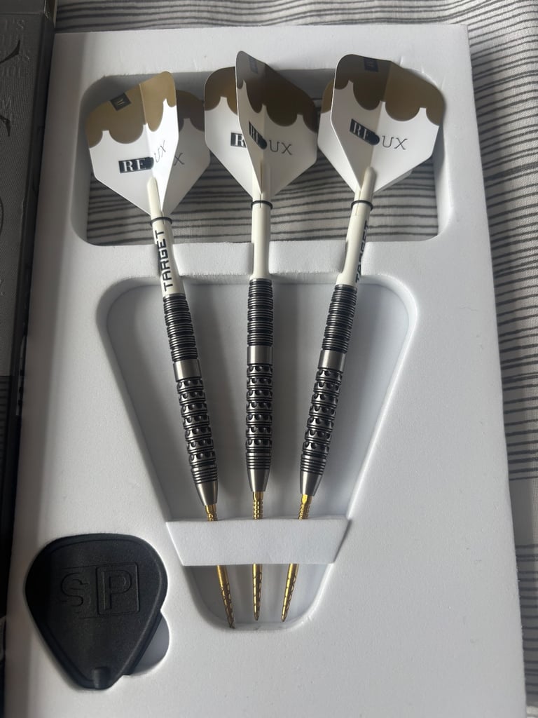 Target redux darts 24g  BRAND NEW