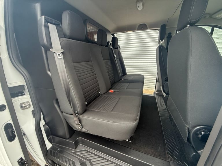 2022 Ford Transit Custom 2.0 EcoBlue 130ps Low Roof D/Cab Limited Van PANEL VAN DIESEL Manual