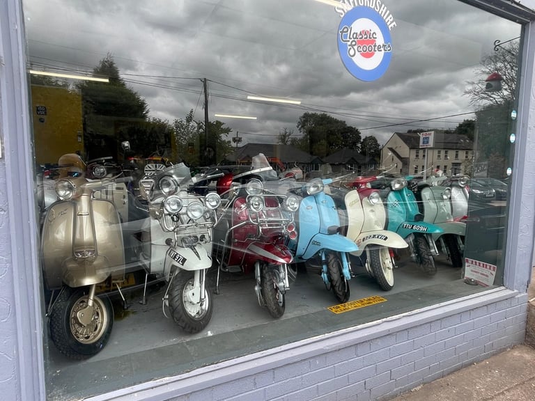 Royal Alloy GP 200 LC scooter