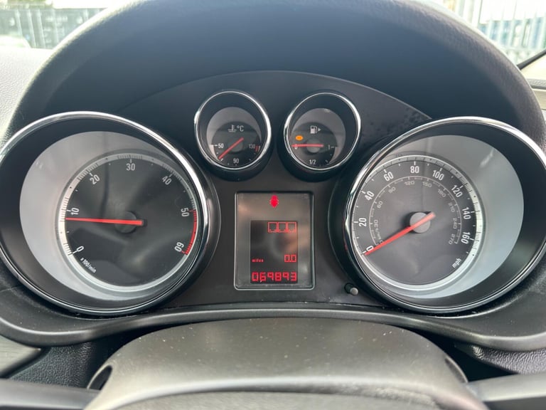 VAUXHALL INSIGNIA 2.0 CDTi Exclusiv 2008