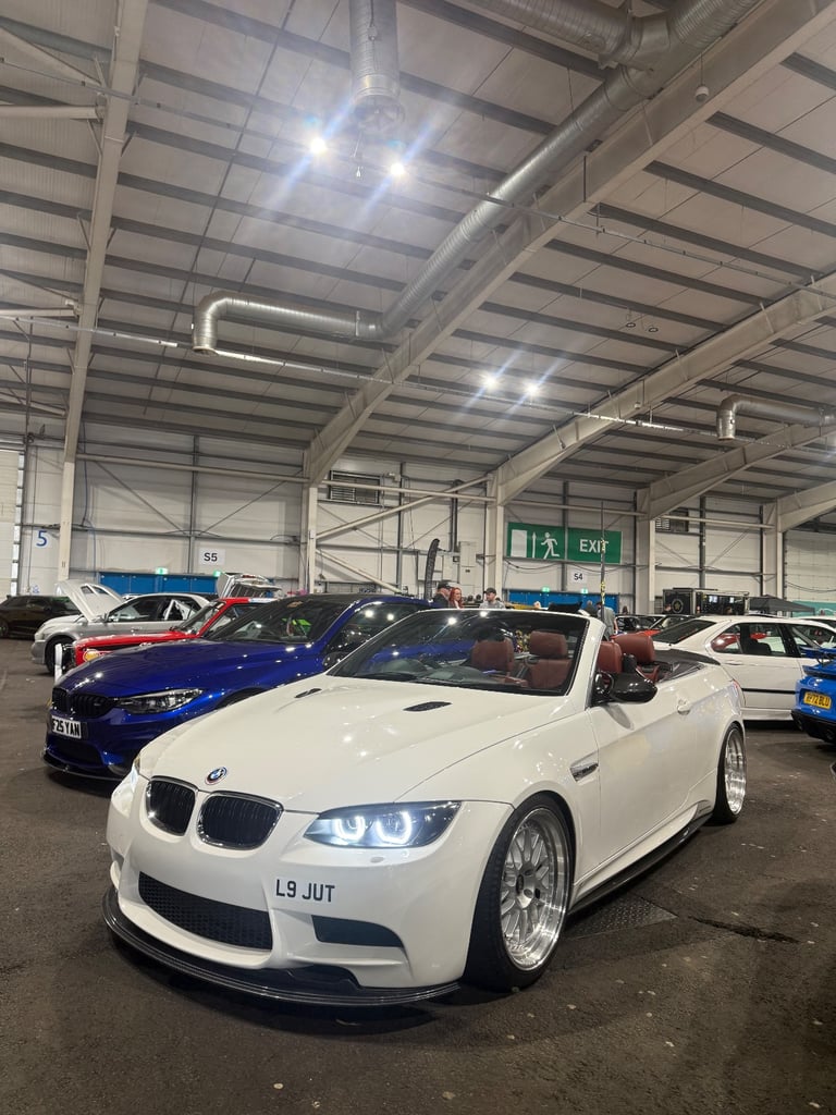 BMW, M3, Convertible, 2010, Semi-Auto, 3999 (cc), 2 doors