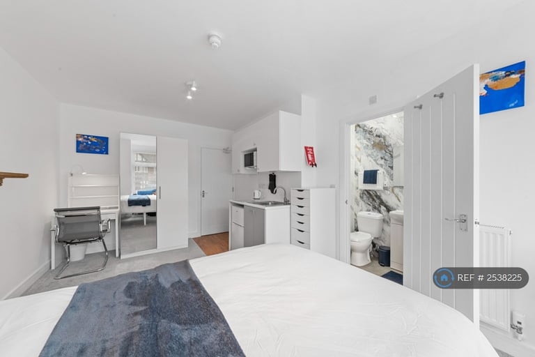 1 bedroom in Holland Road, Maidstone, ME14 (#2538225)