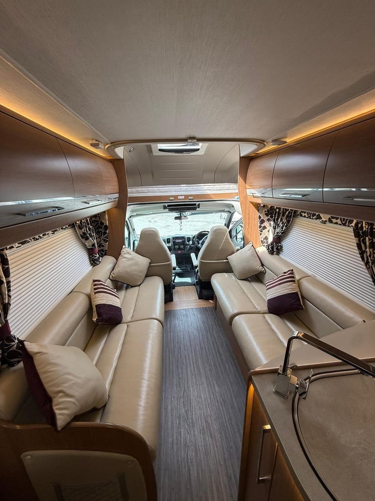 AUTOMATIC FIAT AUTO TRAIL FRONTIER CH-TA - 6 BERTH MOTORHOME