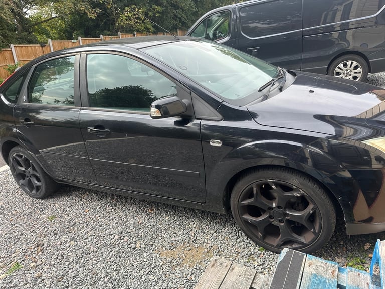 Ford, FOCUS, Hatchback, 2006, Manual, 1596 (cc), 5 doors