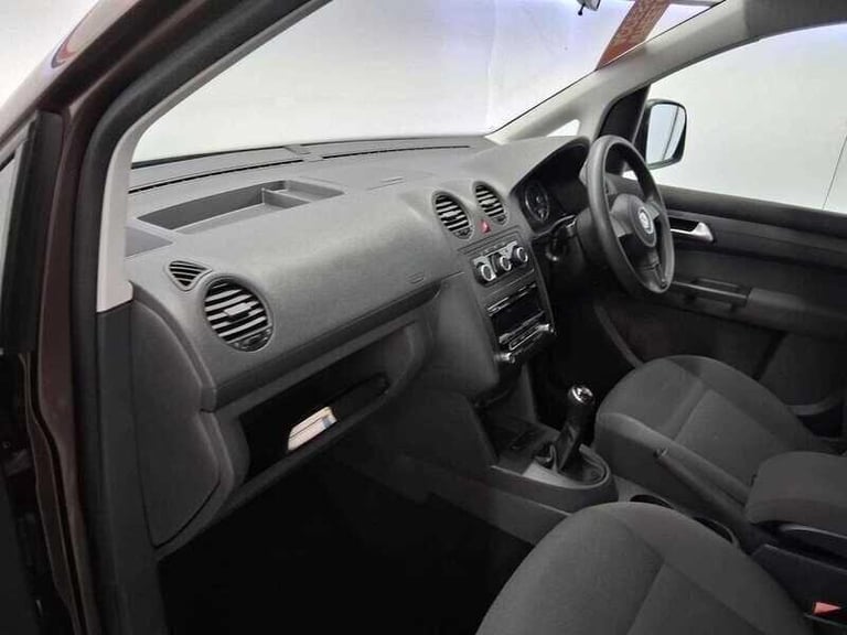 2015 Volkswagen Caddy 1.6 TDI CR 5 Seats 5dr WAV MPV Diesel Manual