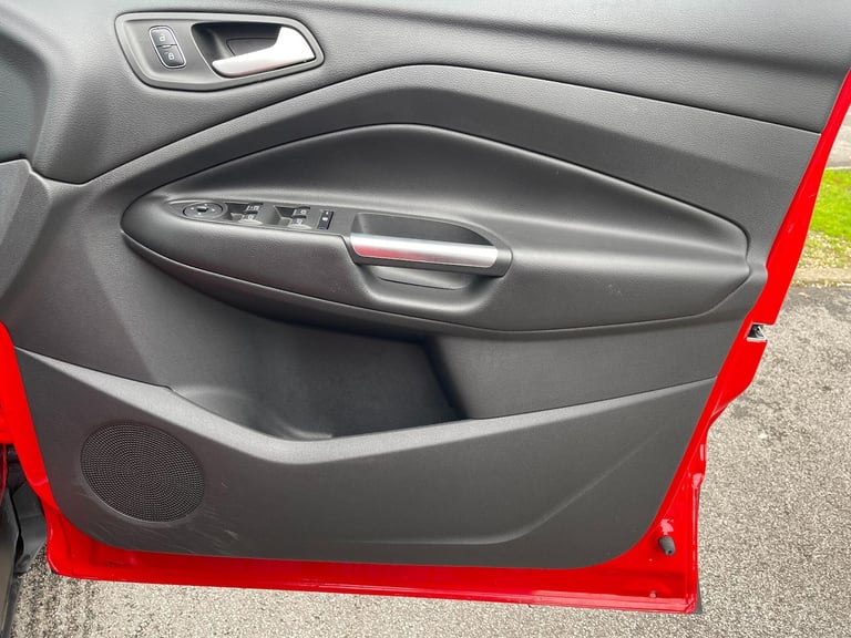 2018 Ford Kuga 2.0 TDCi EcoBlue Zetec AWD Euro 6 (s/s) 5dr HATCHBACK Diesel Manual