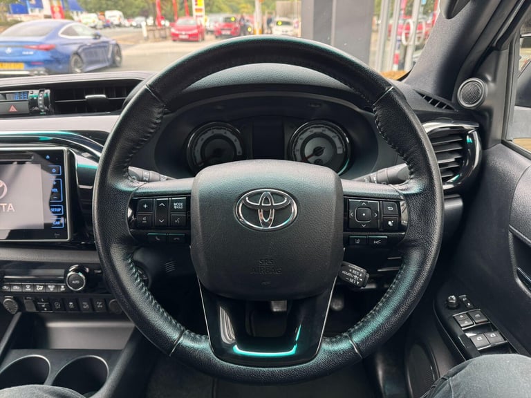 2020 Toyota Hilux 2.4 D-4D Invincible X Auto 4WD Euro 6 (s/s) 4dr (TSS) PICK UP Diesel Automatic