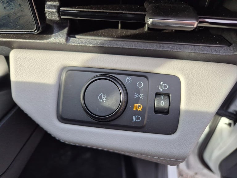 2025 Ford Puma Gen-E Standard Range 43kWh Select Auto 5dr HATCHBACK Electric Automatic