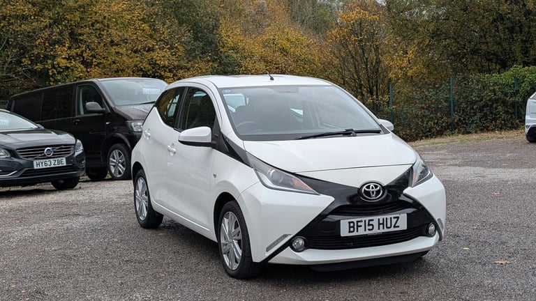 TOYOTA AYGO 1.0 VVT-i X-Pression 5dr white, low tax low insurance, new clutch