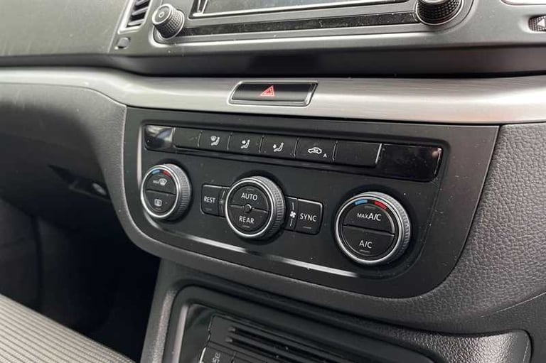 2020 Volkswagen Sharan 1.4 TSI GPF SE Nav MPV 5dr Petrol DSG Euro 6 (s/s) (150 ps) MPV Petrol Aut...