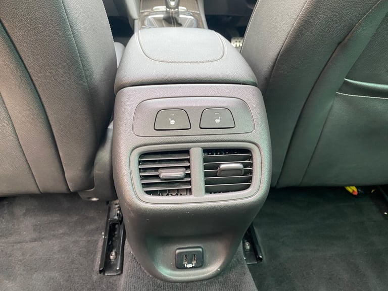 2018 Vauxhall Insignia 2.0 Turbo D BlueInjection Elite Nav Sports Tourer 5dr