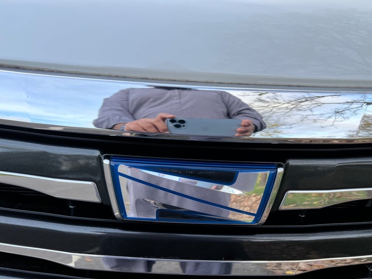 2015 Toyota Noah MPV Hybrid Electric  Automatic