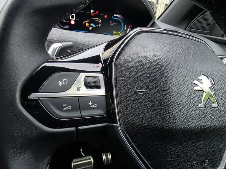 2023 Peugeot 5008 1.2 MHEV Allure Premium + e-DSC Euro 6 (s/s) 5dr HATCHBACK Petrol/Electric Hybr...