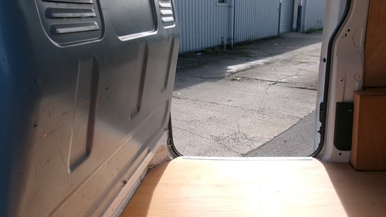 2013 Peugeot Expert 1000 1.6 HDi 90ps H1 Professional Van NO VAT PANEL VAN Diesel Manual