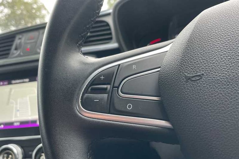 2019 Renault Kadjar 1.3 TCe Iconic SUV 5dr Petrol EDC Euro 6 (s/s) (140 ps) SUV Petrol Automatic