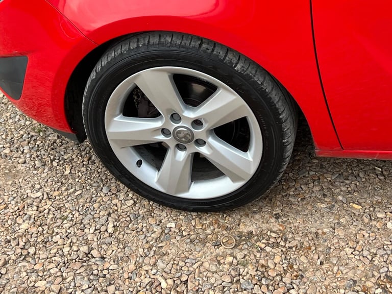 2013 Vauxhall Meriva 1.4 16V Tech Line Euro 5 5dr MPV Petrol Manual