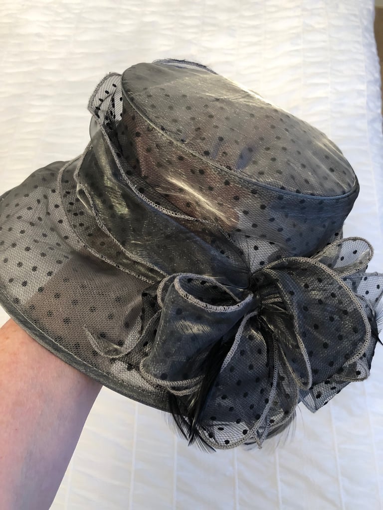image for Wedding hat (new)