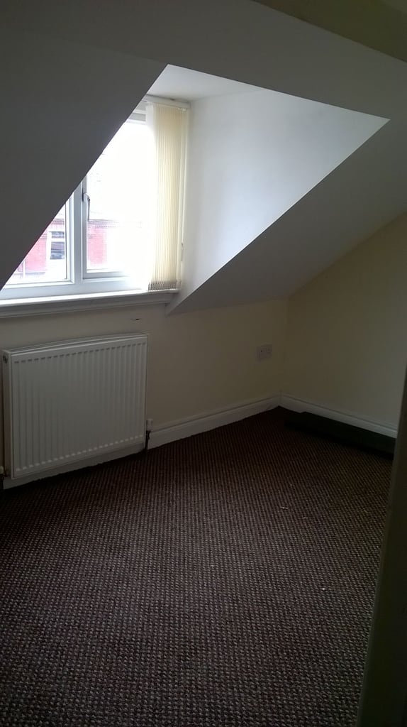 2 bedroomed flat to let - Bentley. DN5 9TJ