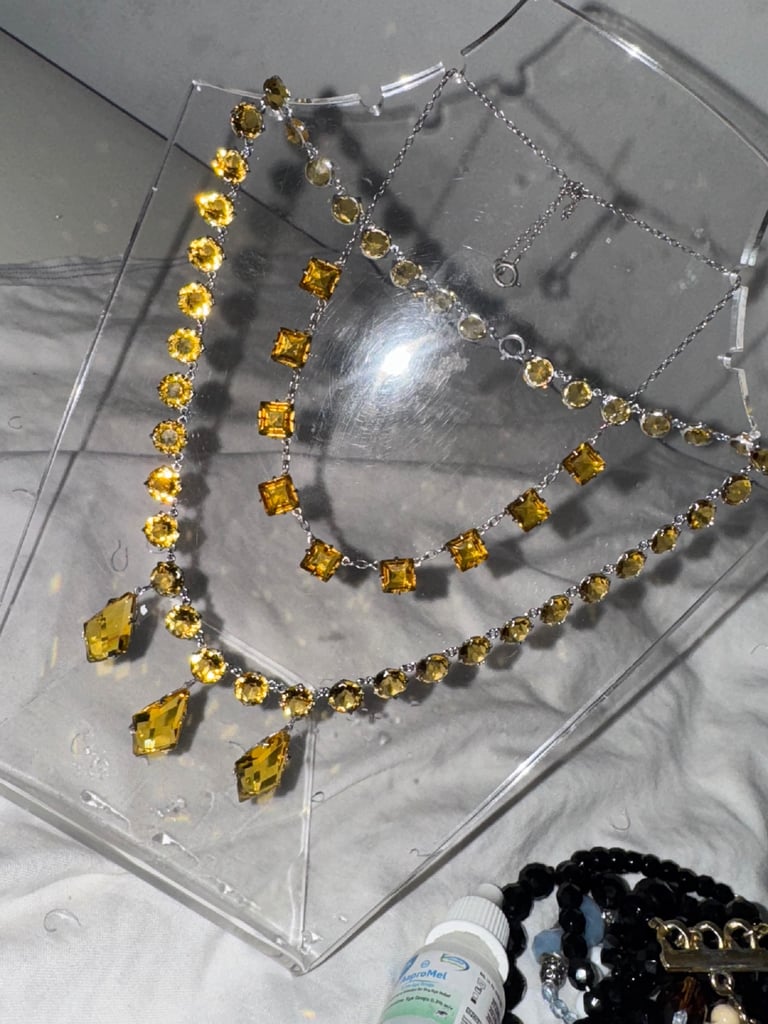 Antique citrine. Necklaces-2